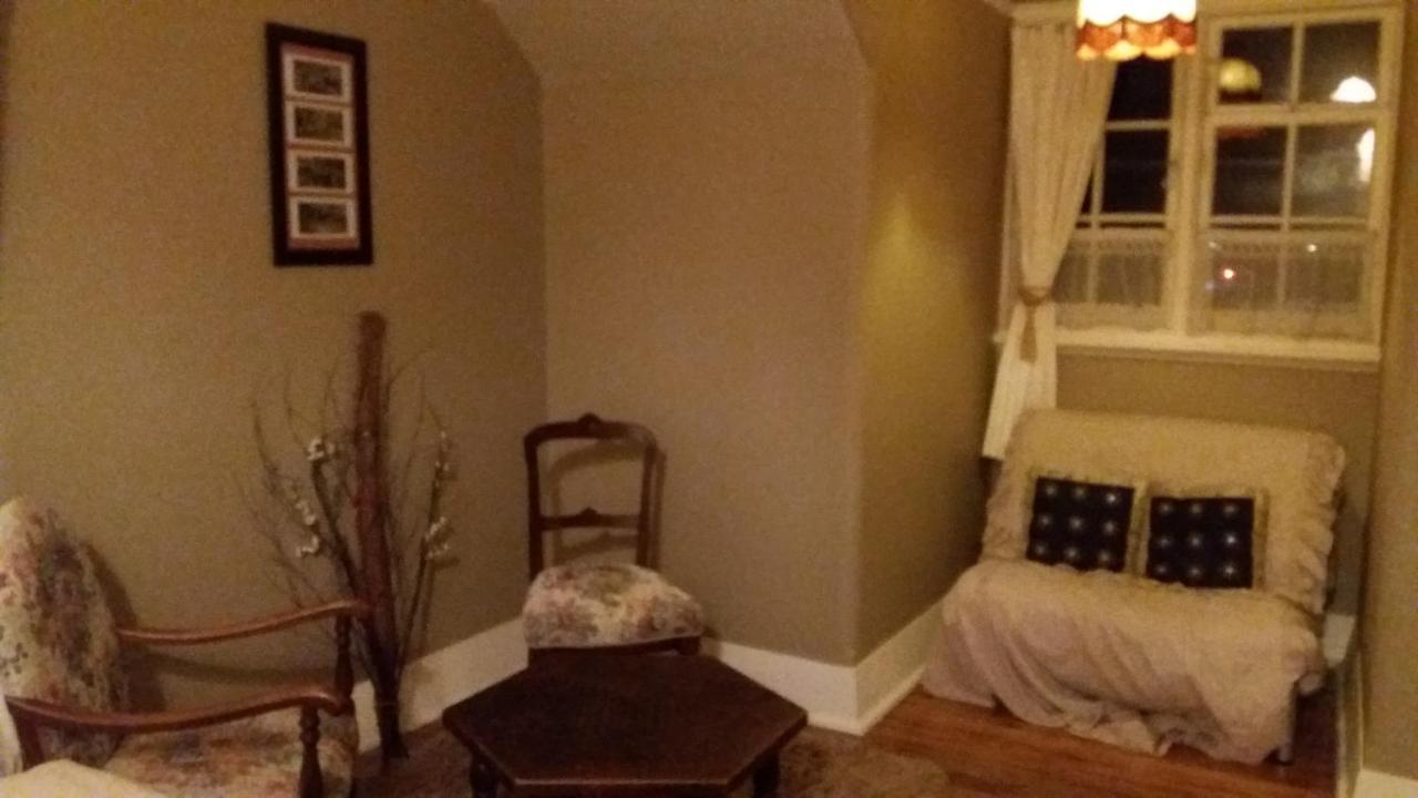 Chimneys B&B Oamaru Ngoại thất bức ảnh