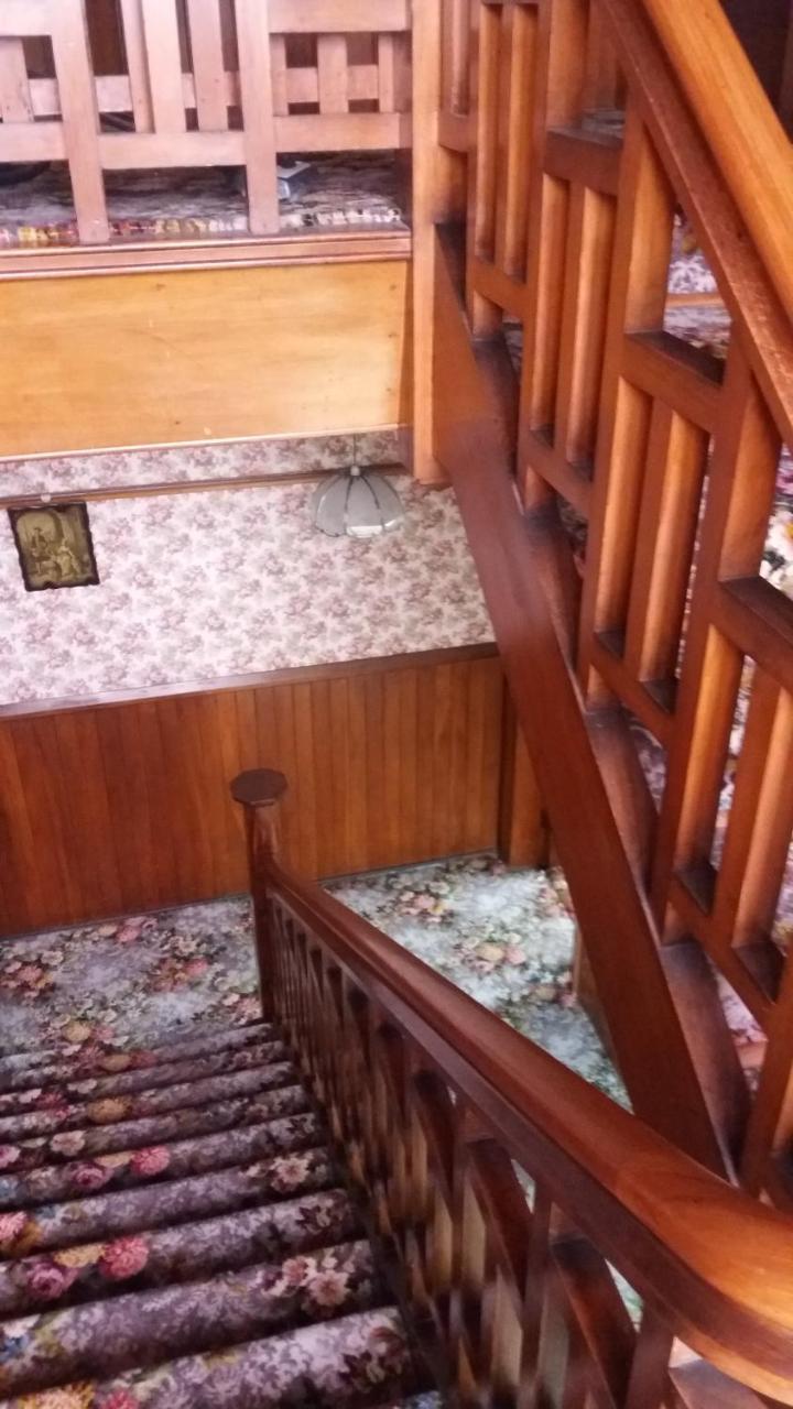 Chimneys B&B Oamaru Ngoại thất bức ảnh